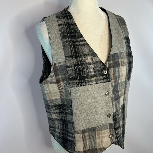 Plaid Patchwork Wool Vest with Button Closure - Picture 2 of 6